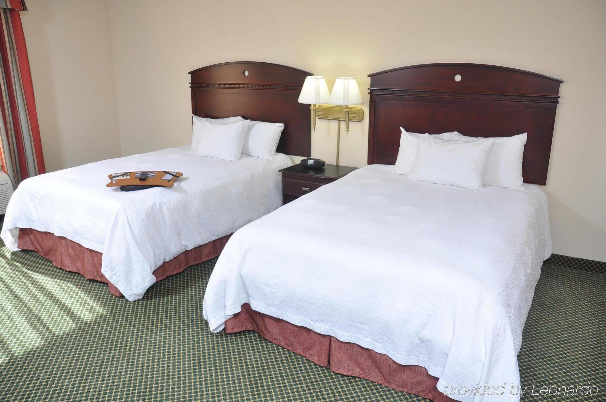 Hampton Inn Stony Creek Екстер'єр фото